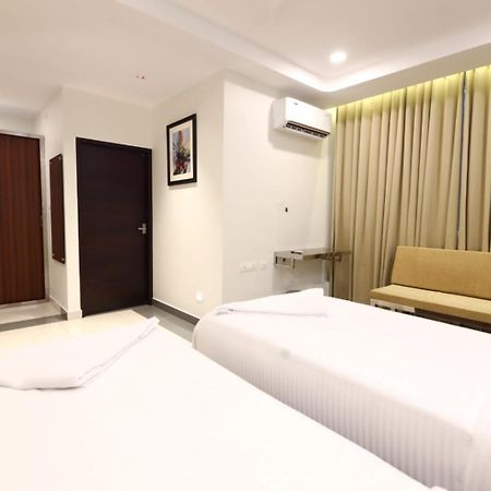 Hotel Nest Residency à Kozhikode Extérieur photo