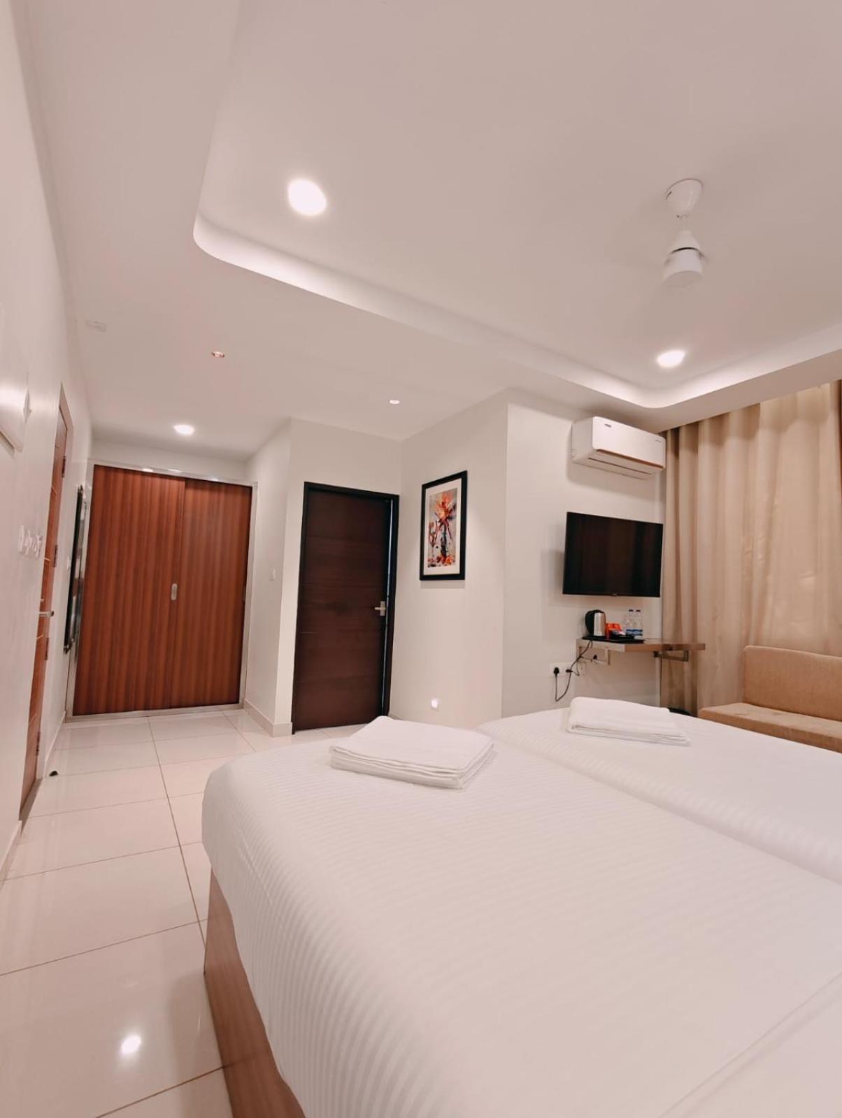 Hotel Nest Residency à Kozhikode Extérieur photo