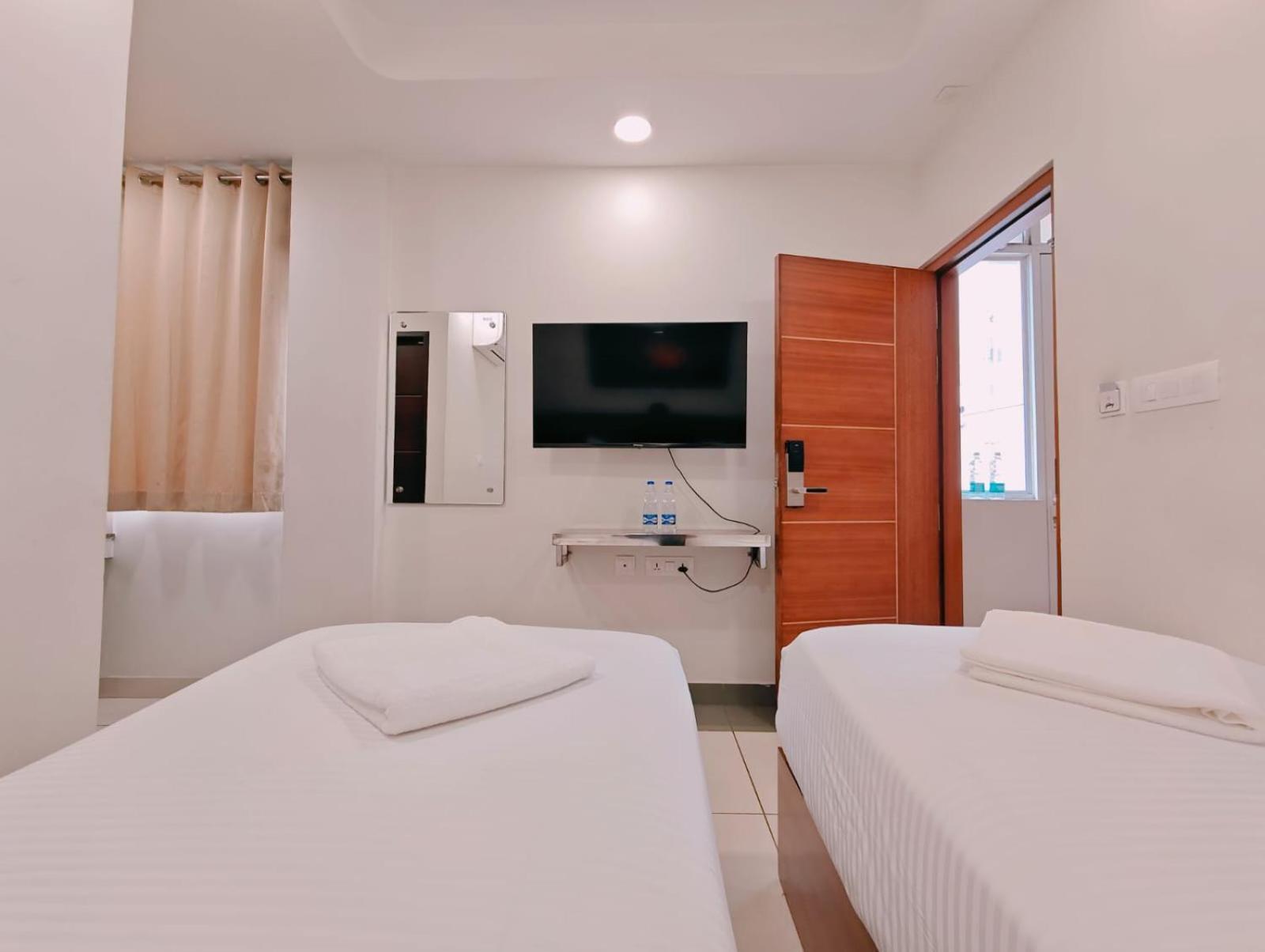 Hotel Nest Residency à Kozhikode Extérieur photo